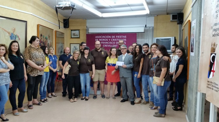 MEJOR CONJUNTO, dotado con 300 Euros y donado por el Excmo. Ayuntamiento de Crevillent, a la Comparsa GUERREROS ASTURES por 